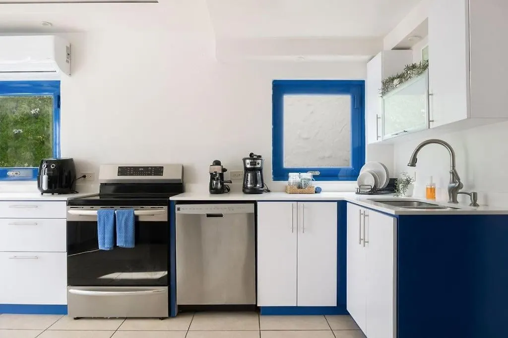 Santorini Villa 9Bd/9B+Pool Beach House @Oceanpark San Juan